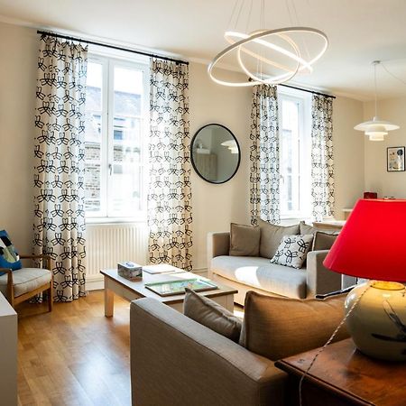 Bel Appartement, Bien Equipe Et Confortable Dans Le Centre Historique Fougères 外观 照片