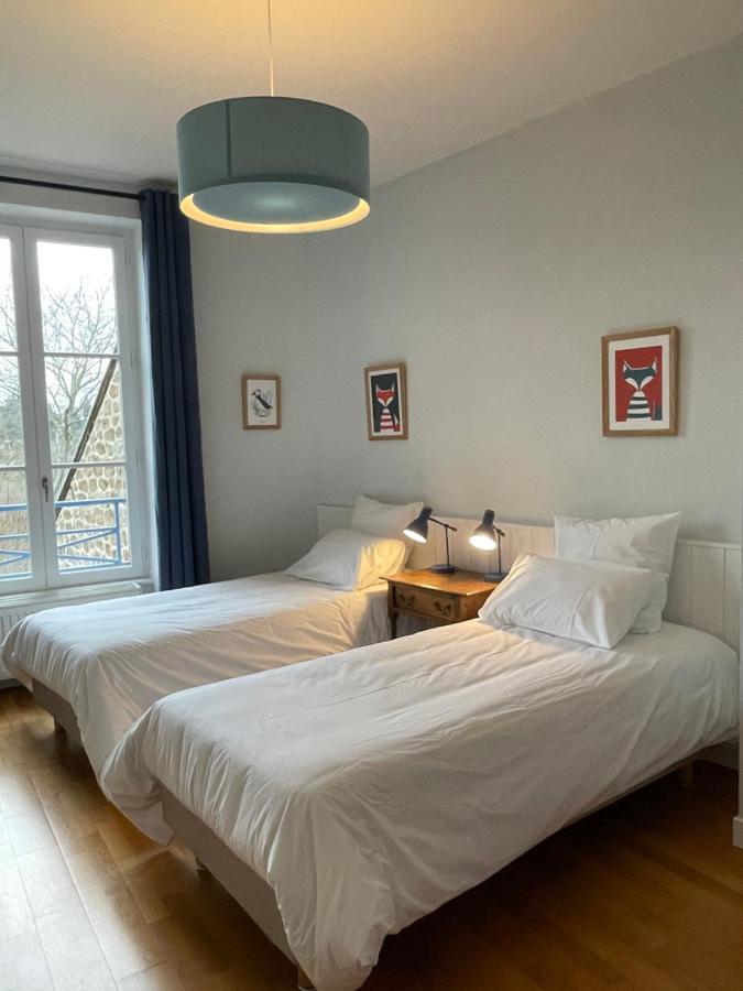 Bel Appartement, Bien Equipe Et Confortable Dans Le Centre Historique Fougères 外观 照片