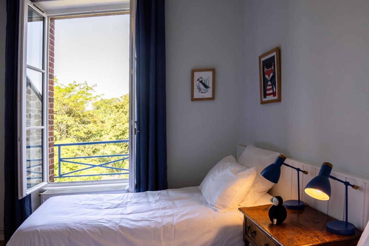 Bel Appartement, Bien Equipe Et Confortable Dans Le Centre Historique Fougères 外观 照片