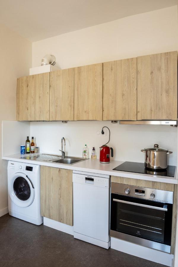 Bel Appartement, Bien Equipe Et Confortable Dans Le Centre Historique Fougères 外观 照片